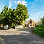 Fir Tree Lodge